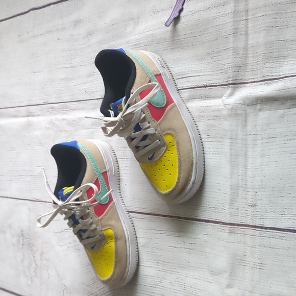 Nike Air Force 1 Vibrant Blue and Yellow Sneakers - Picture 3 of 7